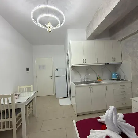 Renato Apartman Ksamil