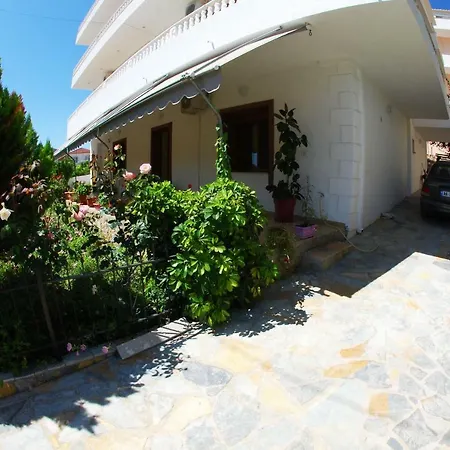 Renato Apartment