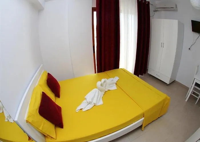 Renato * 卡萨米尔